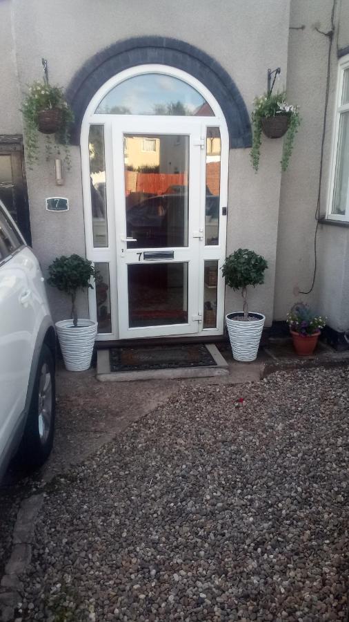 Stunning Homestay In Wolverhampton Bushbury 外观 照片