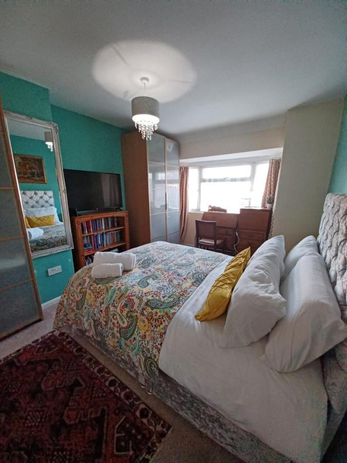 Stunning Homestay In Wolverhampton Bushbury 外观 照片