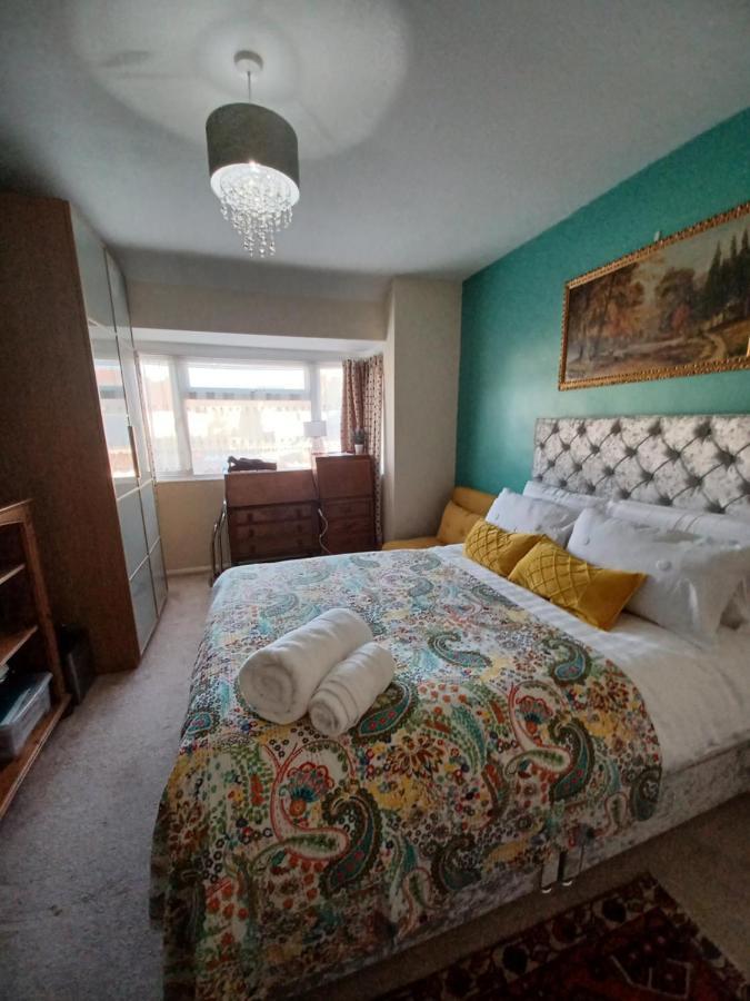 Stunning Homestay In Wolverhampton Bushbury 外观 照片